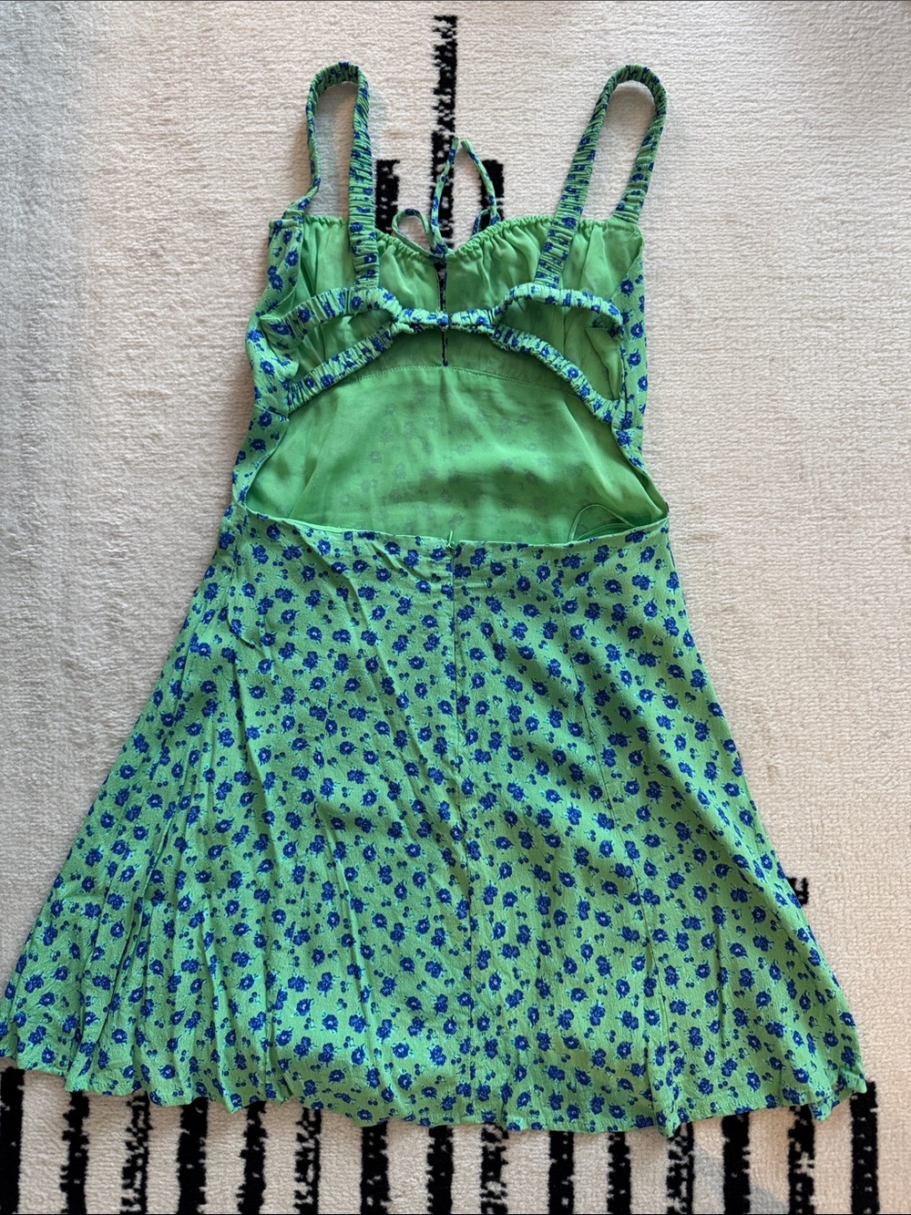 Green and Blue Floral Tie-Front Sundress - Picture 4 of 5